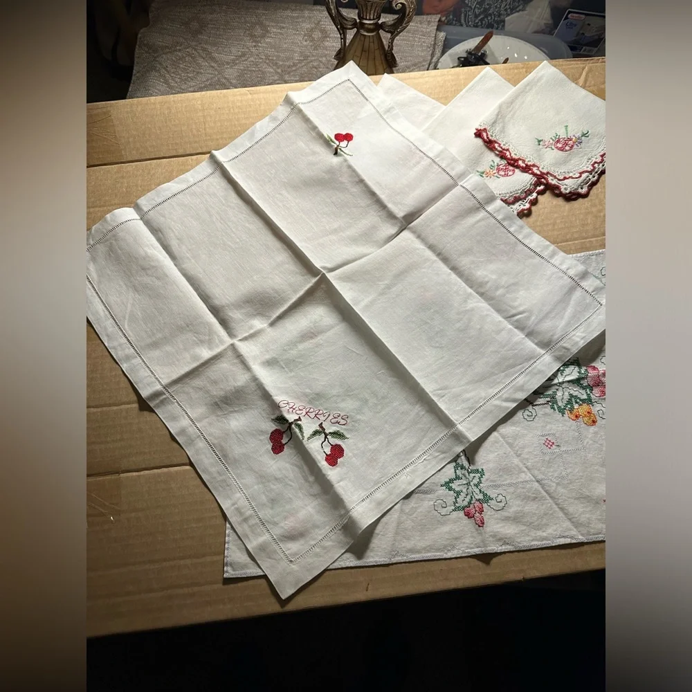 Fruit Themed Mismatched Linens